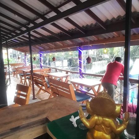 Bluefin Place To Stay Unawatuna Eksteriør bilde
