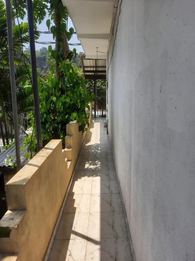 Bluefin Place To Stay Unawatuna Eksteriør bilde
